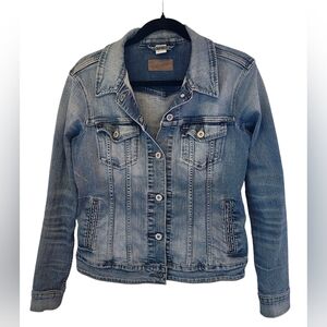 Levi Jean Jacket. L.